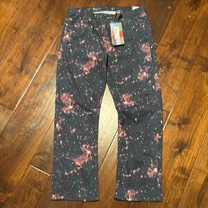 NWT 32R. AG Art Project collection Cosmic Ray Pearl Pink Jeans